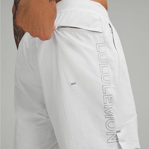 Lululemon License to train lineless shorts